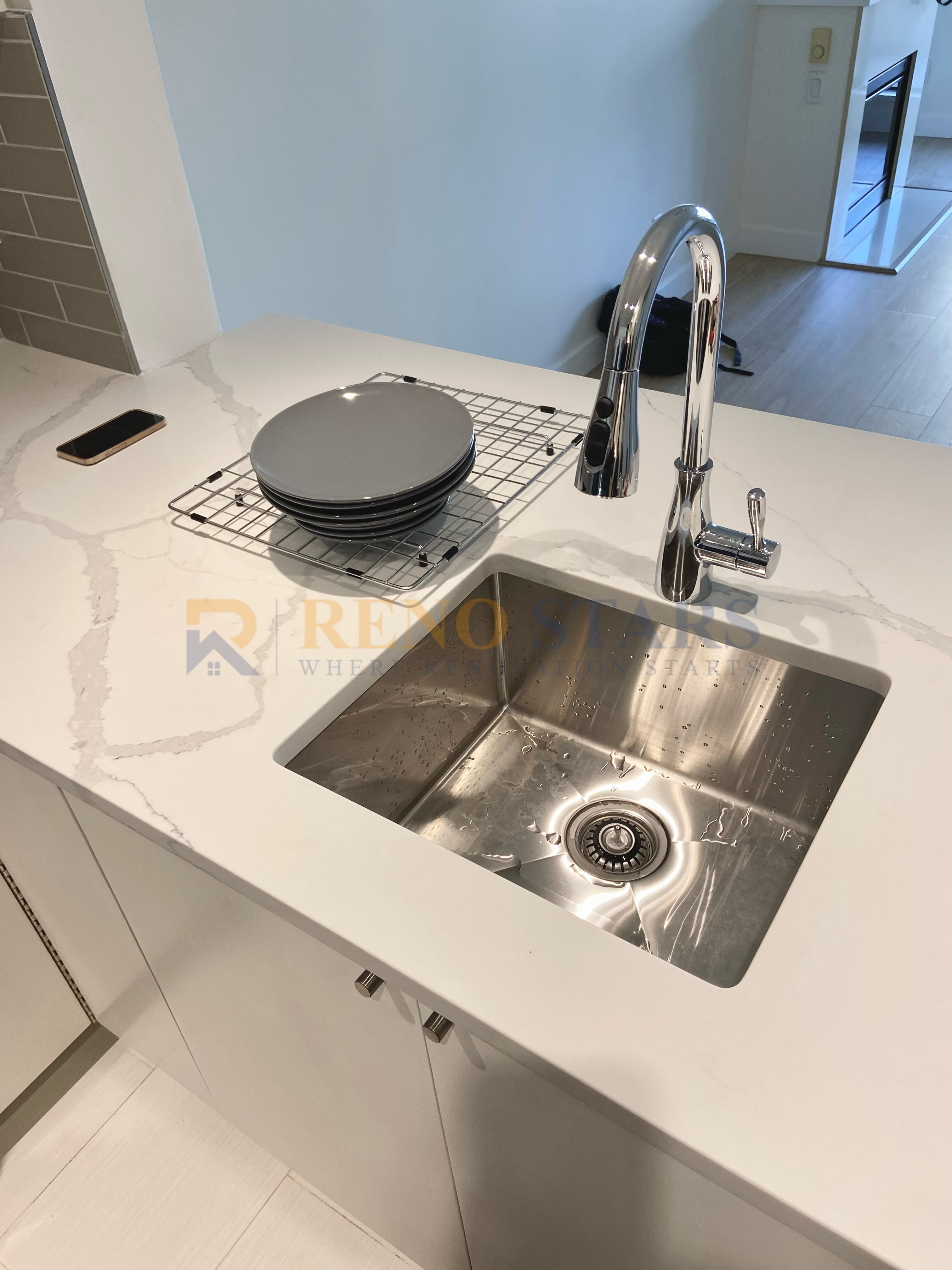 Low-Budget Condo Renovation in Richmond - After 7