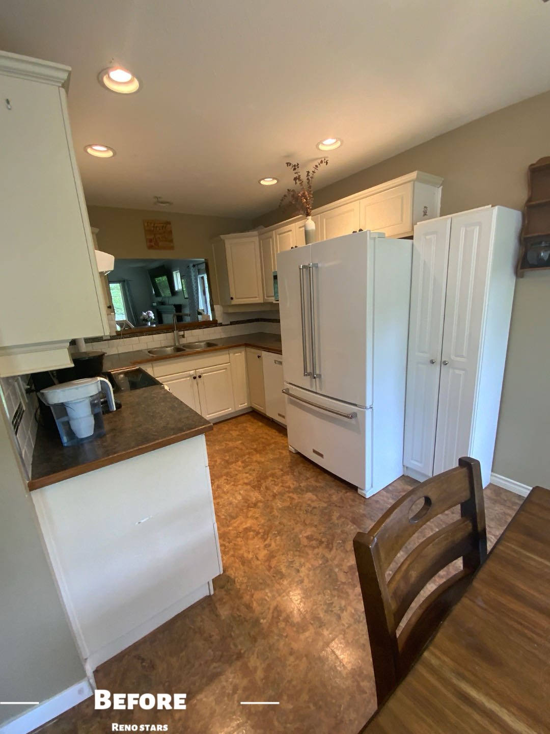 Modern Kitchen Renovation with White Shaker Cabinets - Before Renovation 2